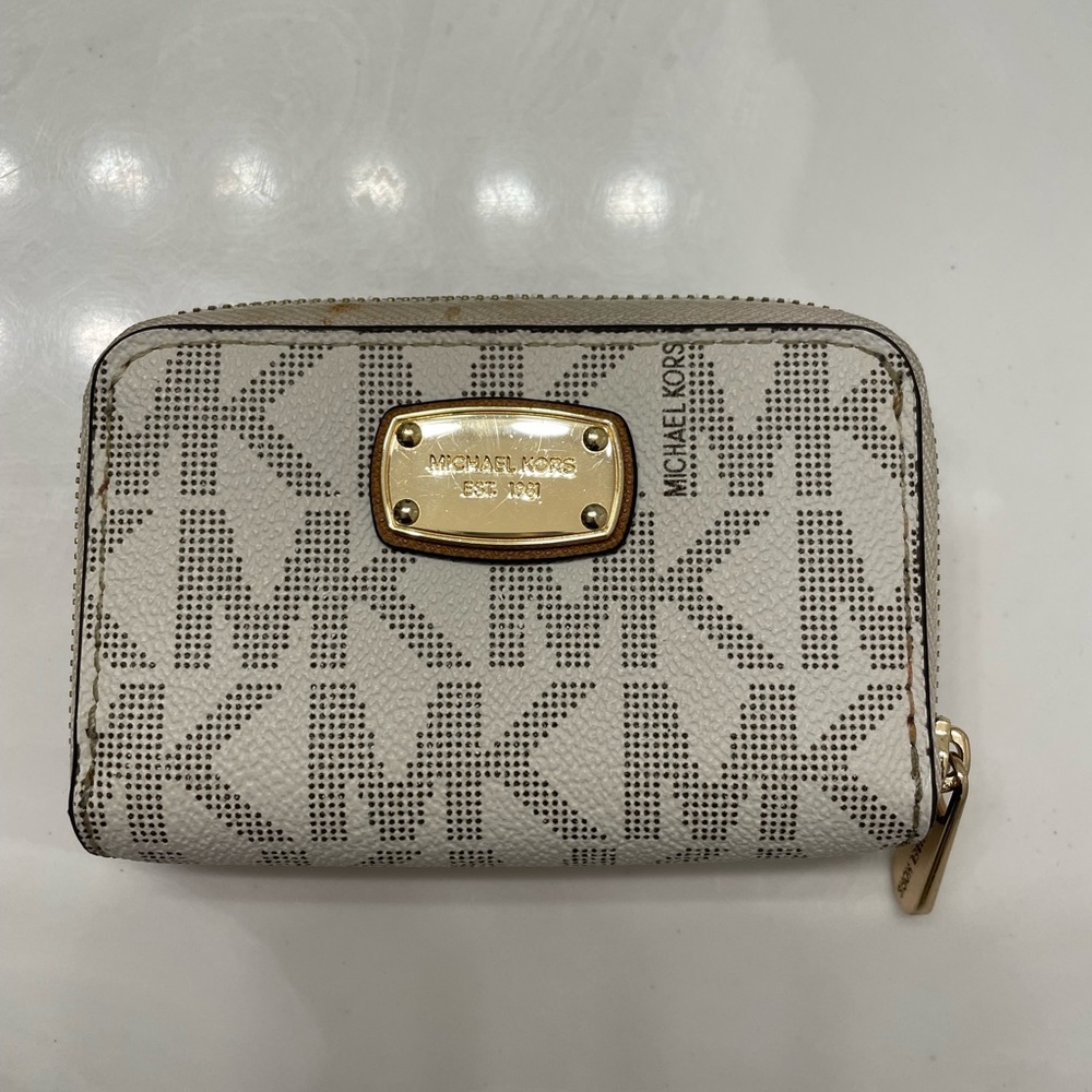 Michael kors key holder